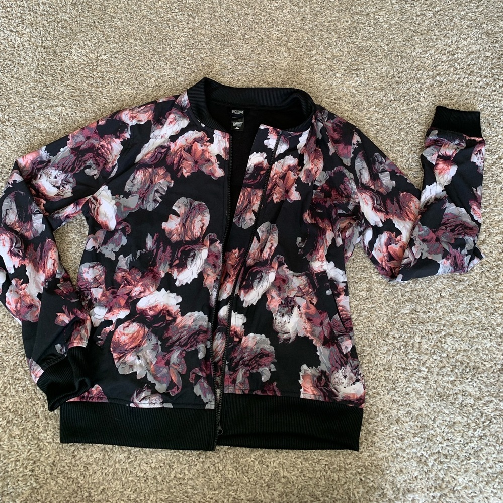 VS Jacket - Picture 4 of 4